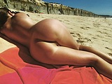 Unknown Girl Shows Amazing Nude Ass on Beach Photo Unknown Girl Shows Amazing Nude Ass on Beach Photo